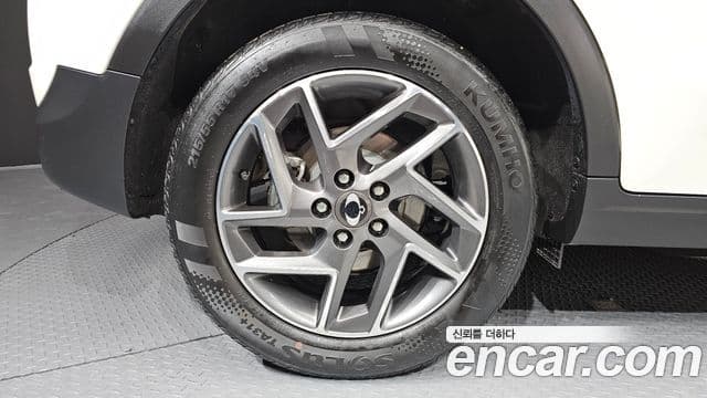 KG모빌리티(SsangYong) The / новый New Tivoli V3, 2024 все фото