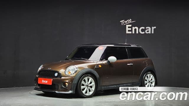 Mini Cooper SE, 2012 1