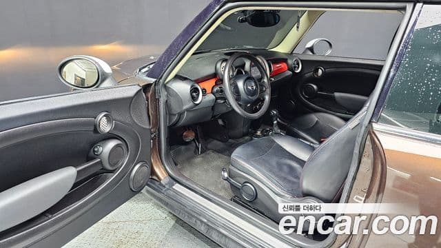 Mini Cooper SE, 2012 11