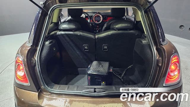 Mini Cooper SE, 2012 20