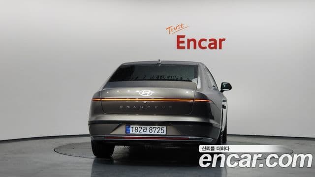 Hyundai Grandeur (GN7) Premium, 2023 4