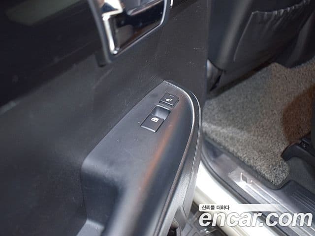 Kia Mohave 2WD QV300, 2012 18