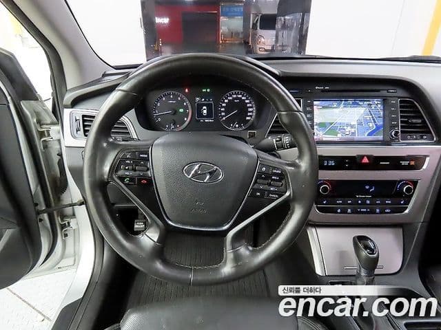 Hyundai LF Sonata Special, 2016 6