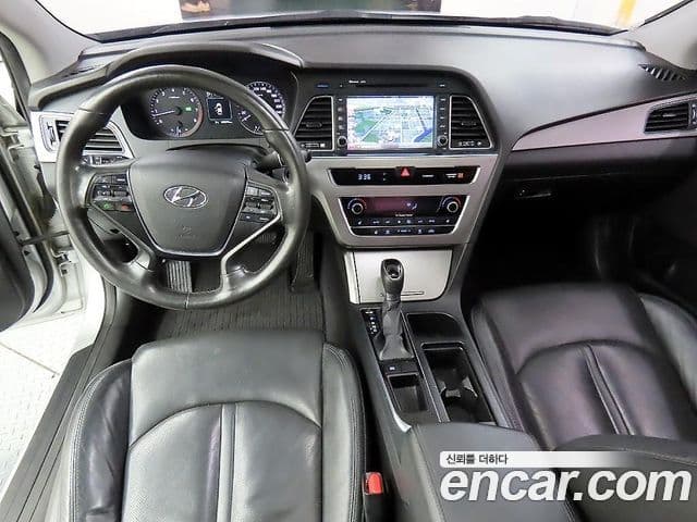Hyundai LF Sonata Special, 2016 7