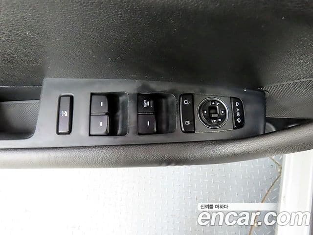 Hyundai LF Sonata Special, 2016 12