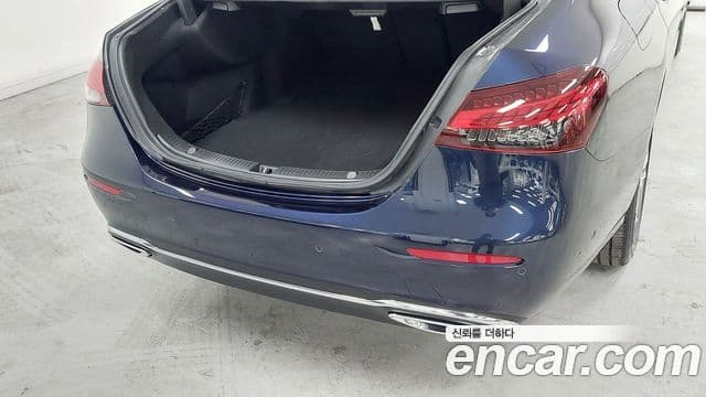 Mercedes-Benz E-класс W213 Avantgarde, 2023 11