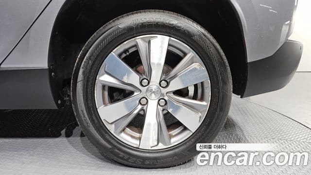 Peugeot 2008 1.6 e-HDi Felline S, 2015 все фото