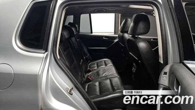 Volkswagen Tiguan 5N, 2011 11