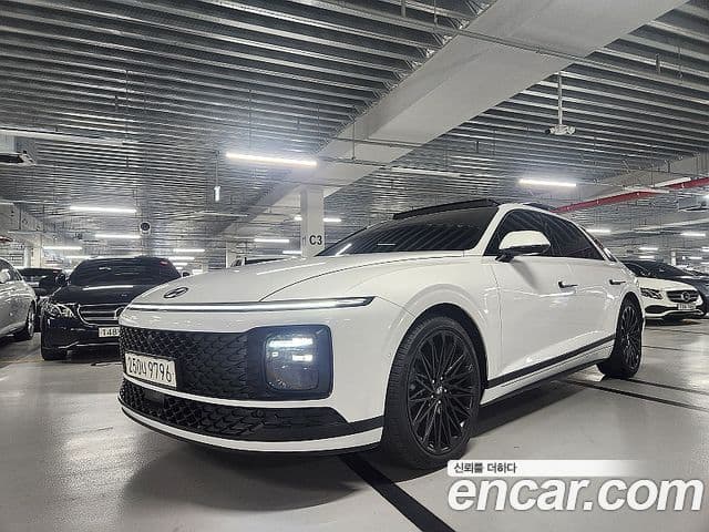 Hyundai Grandeur (GN7) Calligraphy, 2023 1