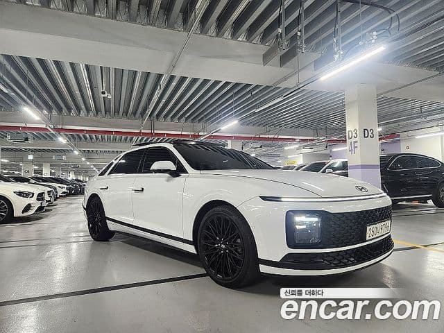 Hyundai Grandeur (GN7) Calligraphy, 2023 3