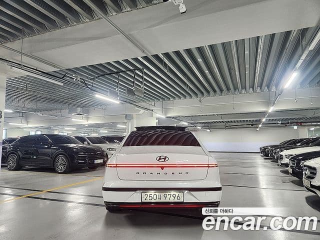 Hyundai Grandeur (GN7) Calligraphy, 2023 все фото