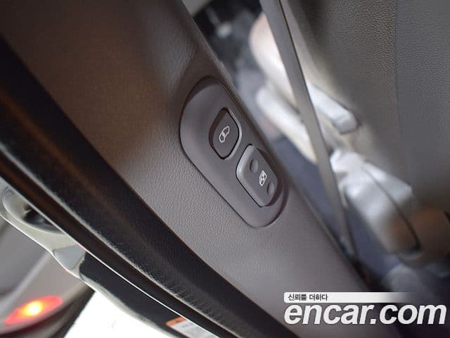 Kia Carnival R топовая версия, 2012 19