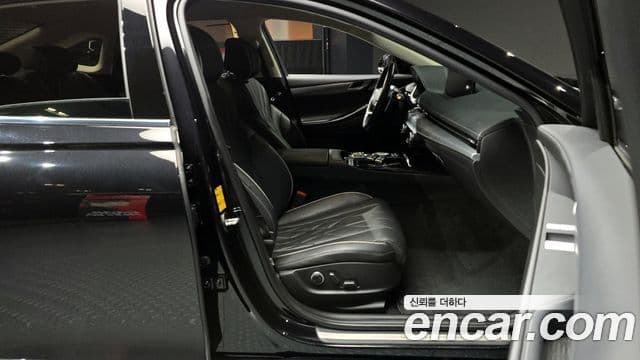 Genesis G80 (RG3), 2021 11