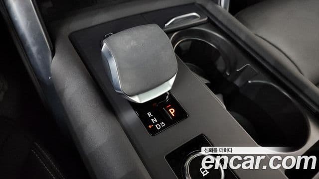 Land Rover Discovery 5 D250 S, 2023 9