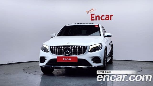 Mercedes-Benz GLC-класс X253 GLC300 4MATIC AMG Line купе, 2019 3