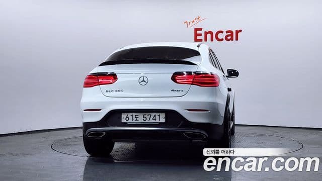 Mercedes-Benz GLC-класс X253 GLC300 4MATIC AMG Line купе, 2019 4