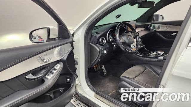 Mercedes-Benz GLC-класс X253 GLC300 4MATIC AMG Line купе, 2019 10