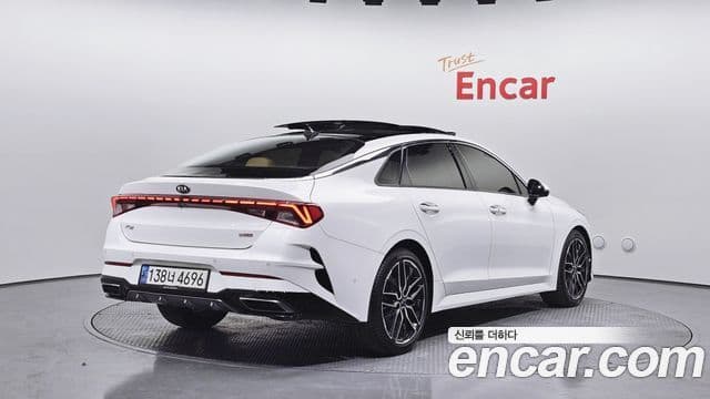 Kia K5 3세대 Signature, 2021 2