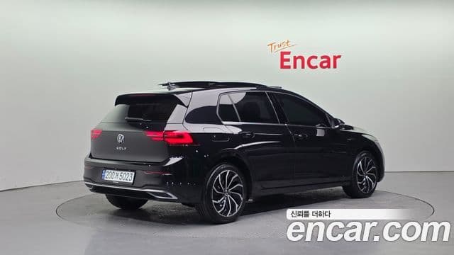 Volkswagen Гольф 8세대 Prestige, 2023 2
