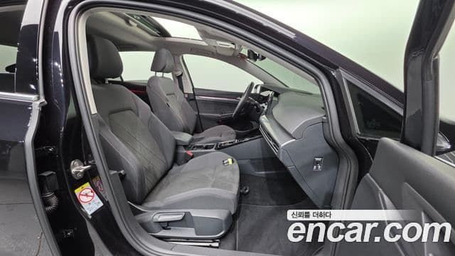 Volkswagen Гольф 8세대 Prestige, 2023 10
