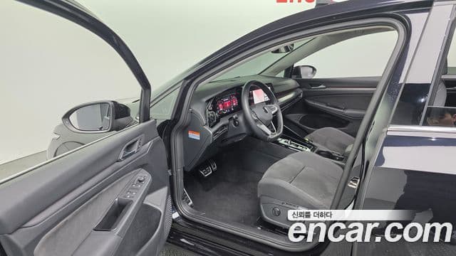 Volkswagen Гольф 8세대 Prestige, 2023 13