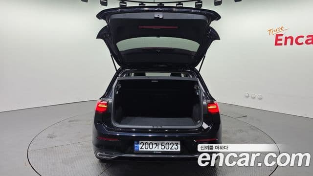 Volkswagen Гольф 8세대 Prestige, 2023 20