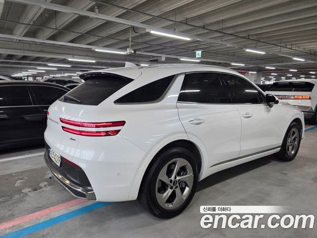 Genesis GV70, 2025 4