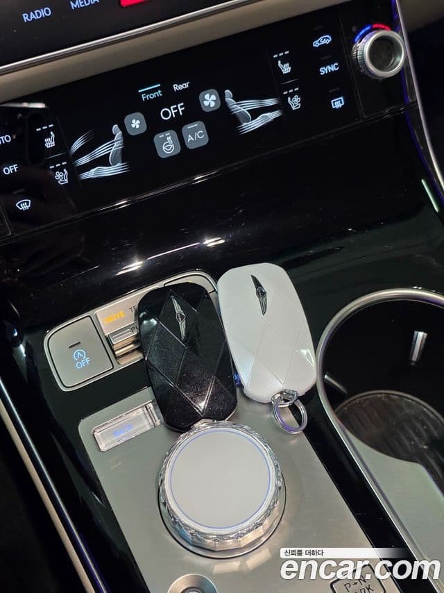 Genesis GV70, 2025 13