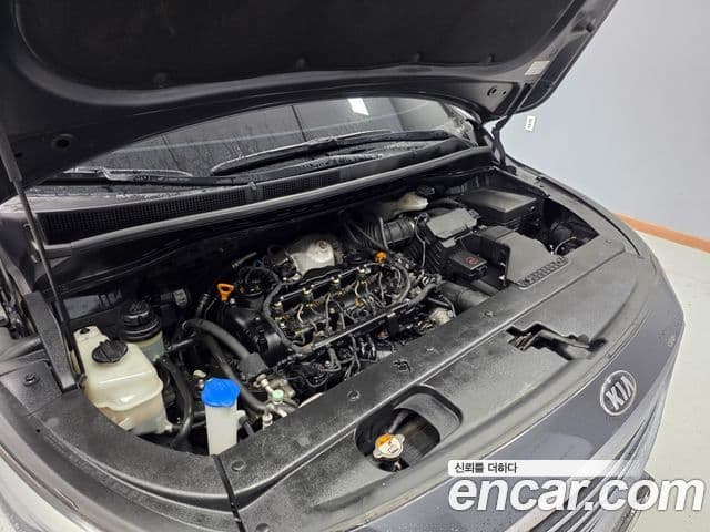 Kia All New Carnival Luxury, 2015 6