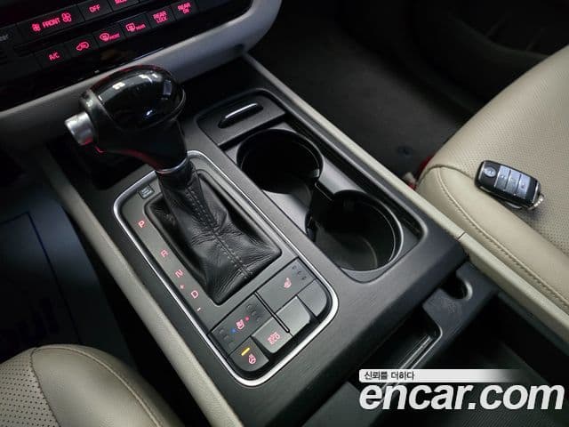 Kia All New Carnival Luxury, 2015 9