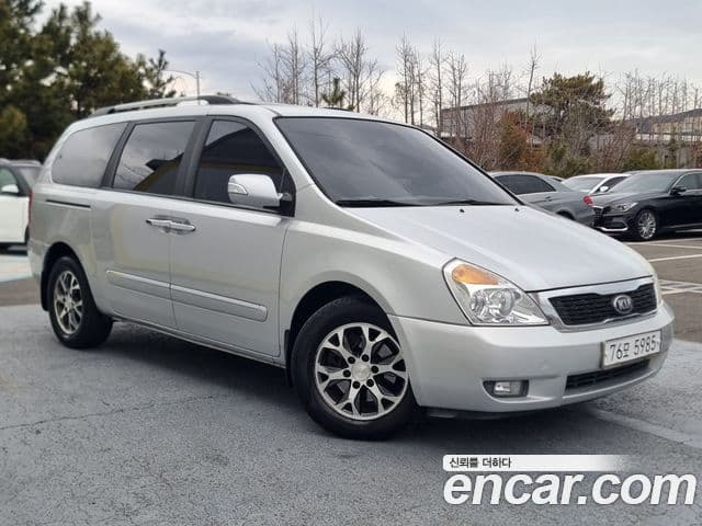 Kia Carnival R топовая версия, 2013 3