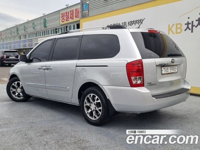Kia Carnival R топовая версия, 2013 4