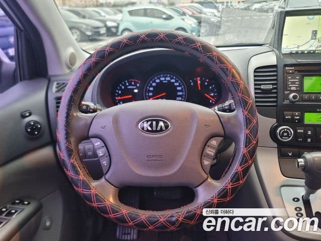 Kia Carnival R топовая версия, 2013 9