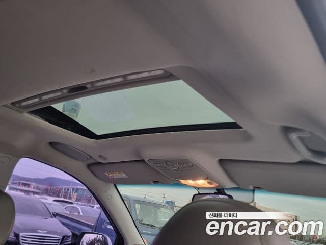 Kia Carnival R топовая версия, 2013 17