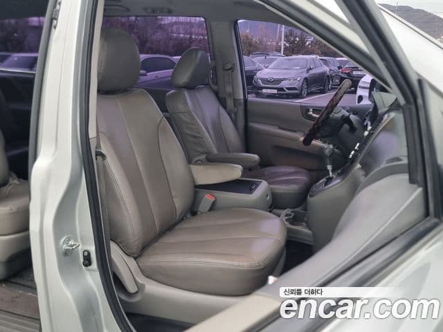 Kia Carnival R топовая версия, 2013 18