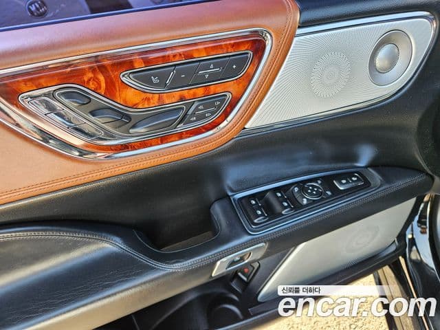 Lincoln Continental 10세대 3.0 Presidential AWD, 2019 9