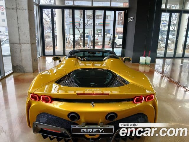 Ferrari SF90 스파이더, 2022 9