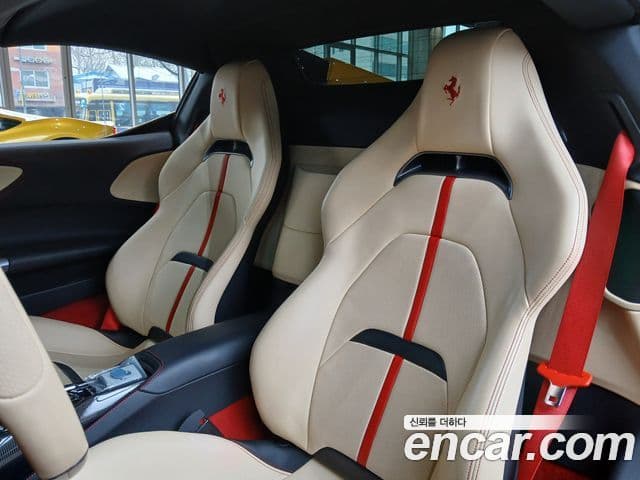 Ferrari SF90 스파이더, 2022 10