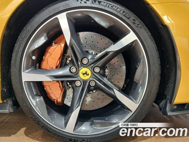 Ferrari SF90 스파이더, 2022 18