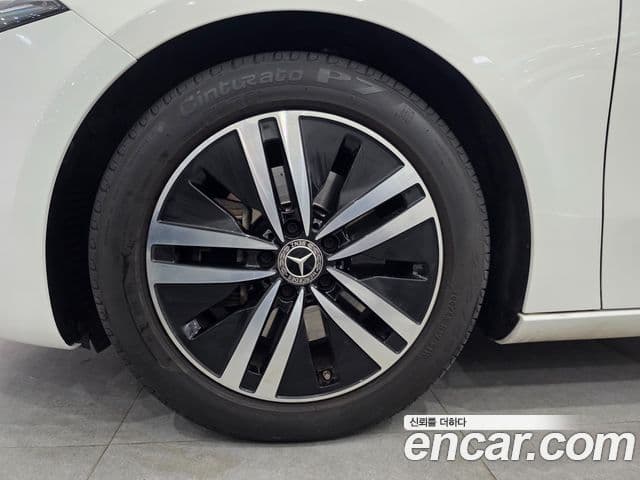 Mercedes-Benz A-класс W177 A220 хэтчбек, 2022 все фото