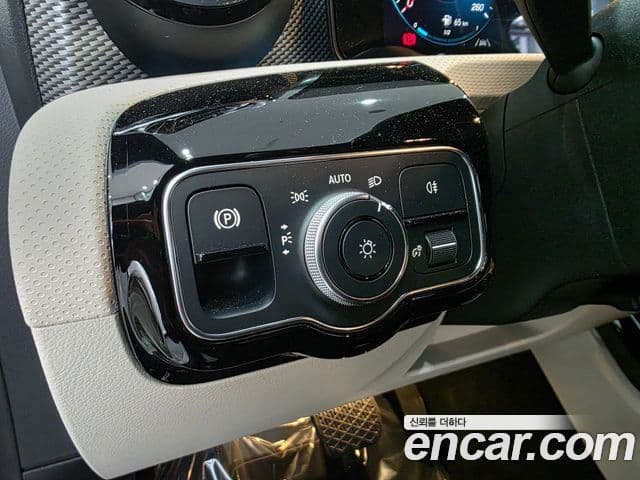 Mercedes-Benz A-класс W177 A220 хэтчбек, 2022 14