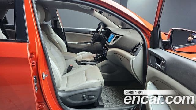 Hyundai All New Tucson бензин 2.0 4WD (экспортная версия), 2016 10