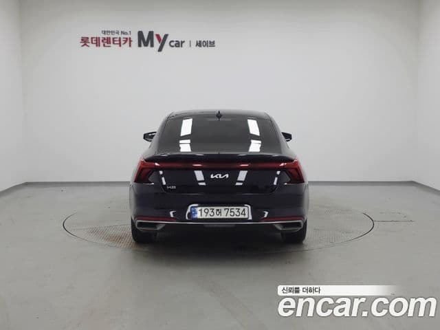 Kia K8 Signature, 2023 4