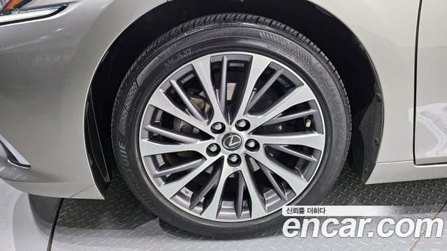Lexus ES300h 7세대 Luxury, 2019 все фото