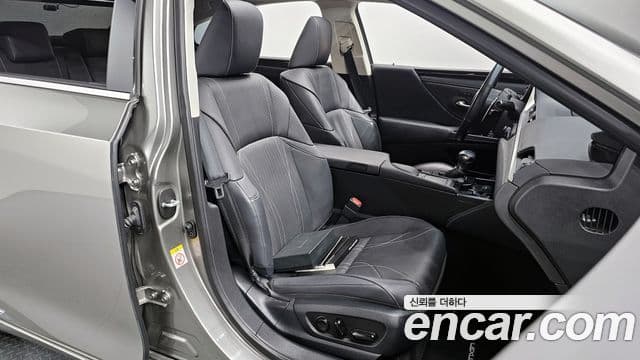 Lexus ES300h 7세대 Luxury, 2019 10