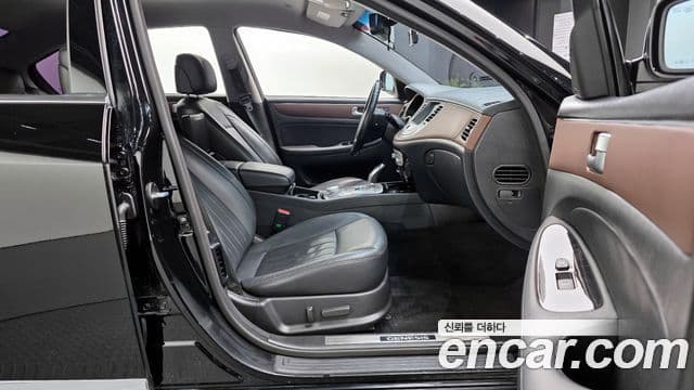 Hyundai Genesis Special, 2013 10