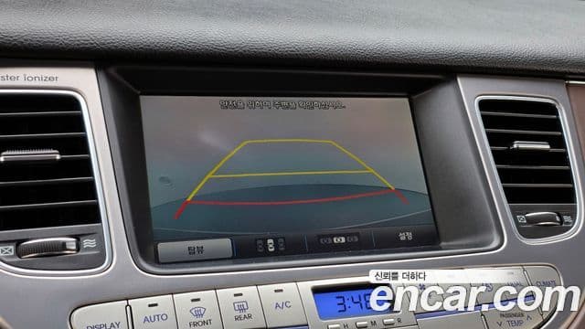 Hyundai Genesis Special, 2013 15