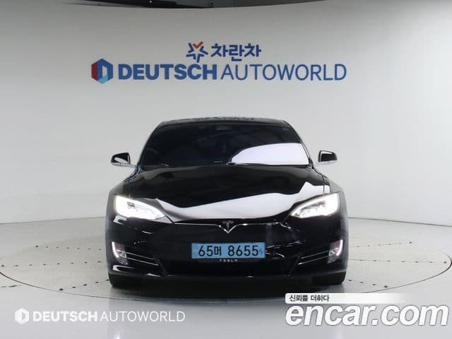 Tesla модель S, 2019 1