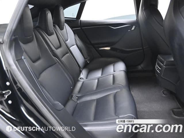 Tesla модель S, 2019 12