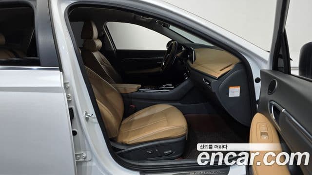 Hyundai Sonata гибрид (DN8) Inspiration, 2020 12